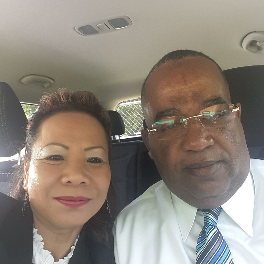 Meet your Posher, Rowena